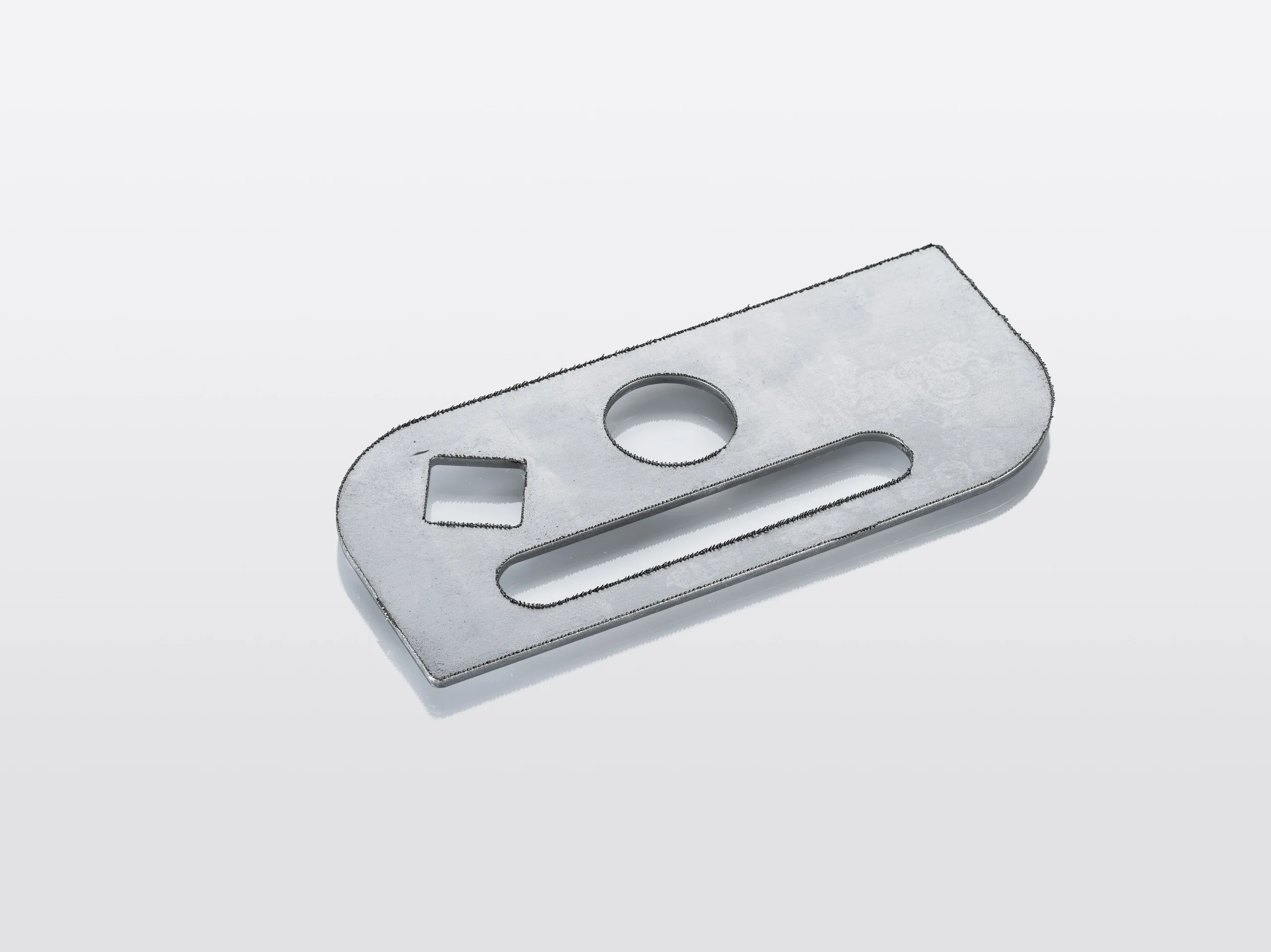 Desbarbado LISSMAC SBM-L Deburring - before